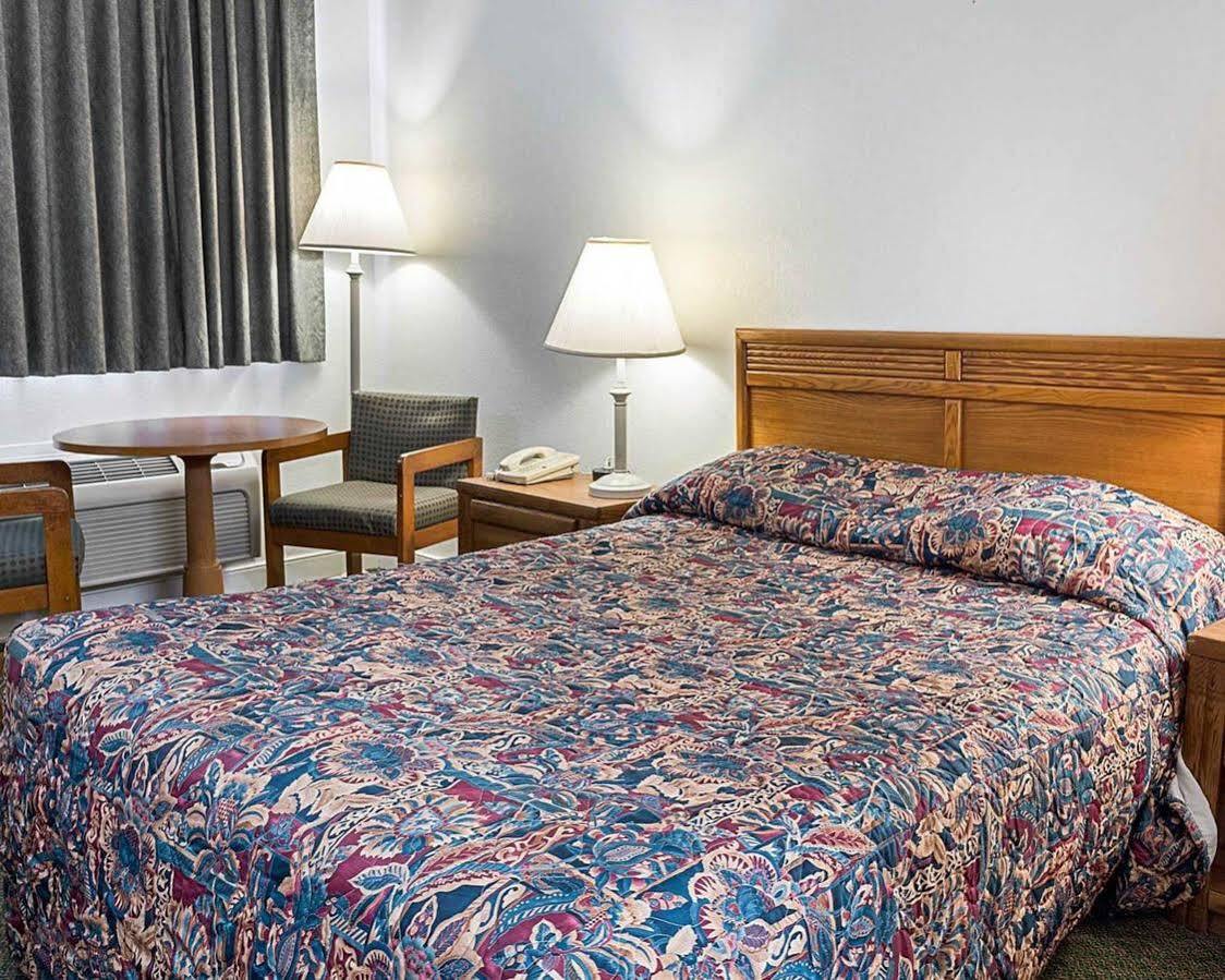 Gateway Inn Templeton Ngoại thất bức ảnh